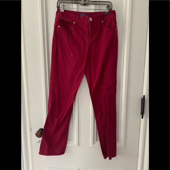 Bandolino dark pink/red pants 8 - Picture 1 of 3